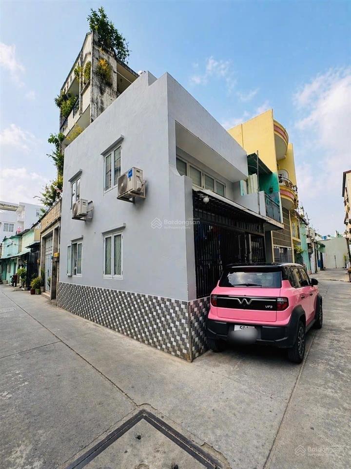 Căn góc 2 mặt tiền đường nguyễn sỹ sách vô 2/ xe hơi đậu trước cửa. dt 32m2 giá 2,77tỷ. căn 2pn2wc