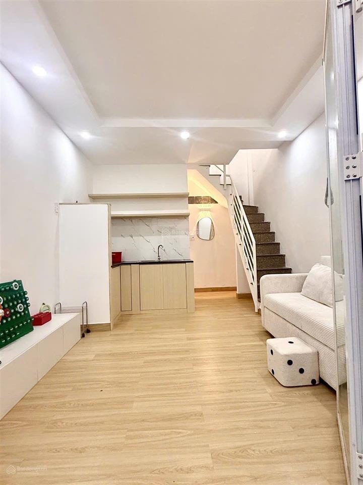 Nhà 1/ đường bùi thế mỹ 20m2/2,9tỷ tl. p bảy hiền. tân bình. 2 tầng 2pn2wc. sỗ riêng sẵn. giáp q10