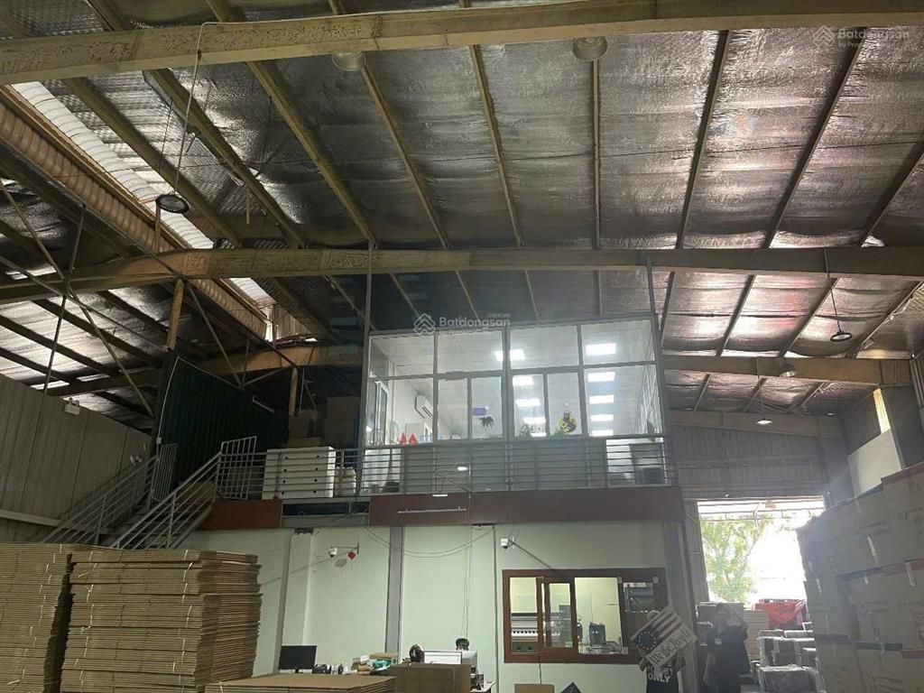Cho thuê kho xưởng 1.287m2 trịnh văn bô nam từ liêm | gần cđ fpt, xe container ra vào thoải mái