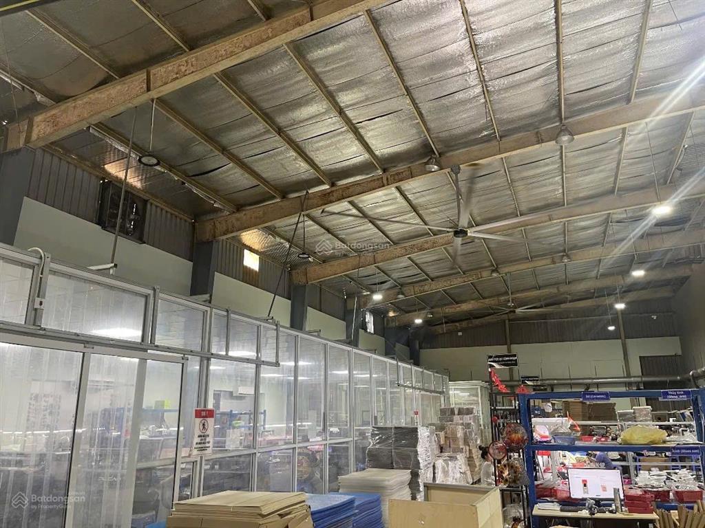 Cho thuê kho xưởng 1.287m2 trịnh văn bô nam từ liêm | gần cđ fpt, xe container ra vào thoải mái