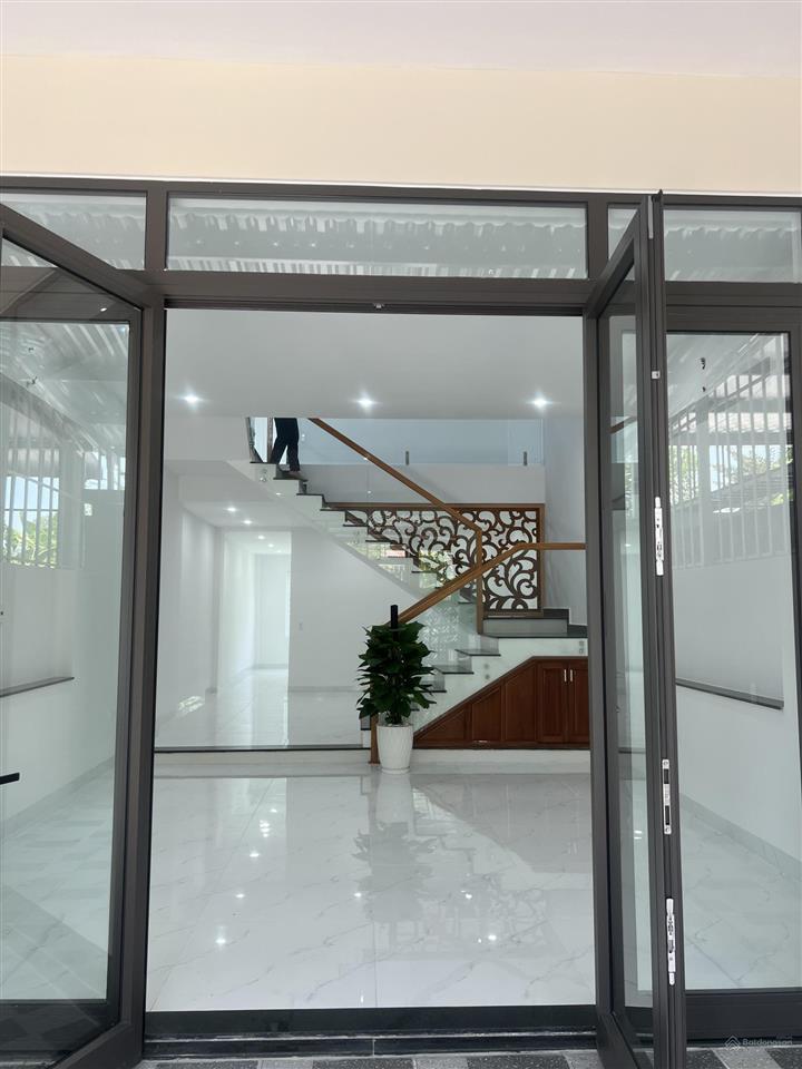 Bán nhà mặt phố tại hòa xuân, 5,15 tỷ, 100 m2, đường 5,5m, gần aeon mall, trường quốc tế nicolasf