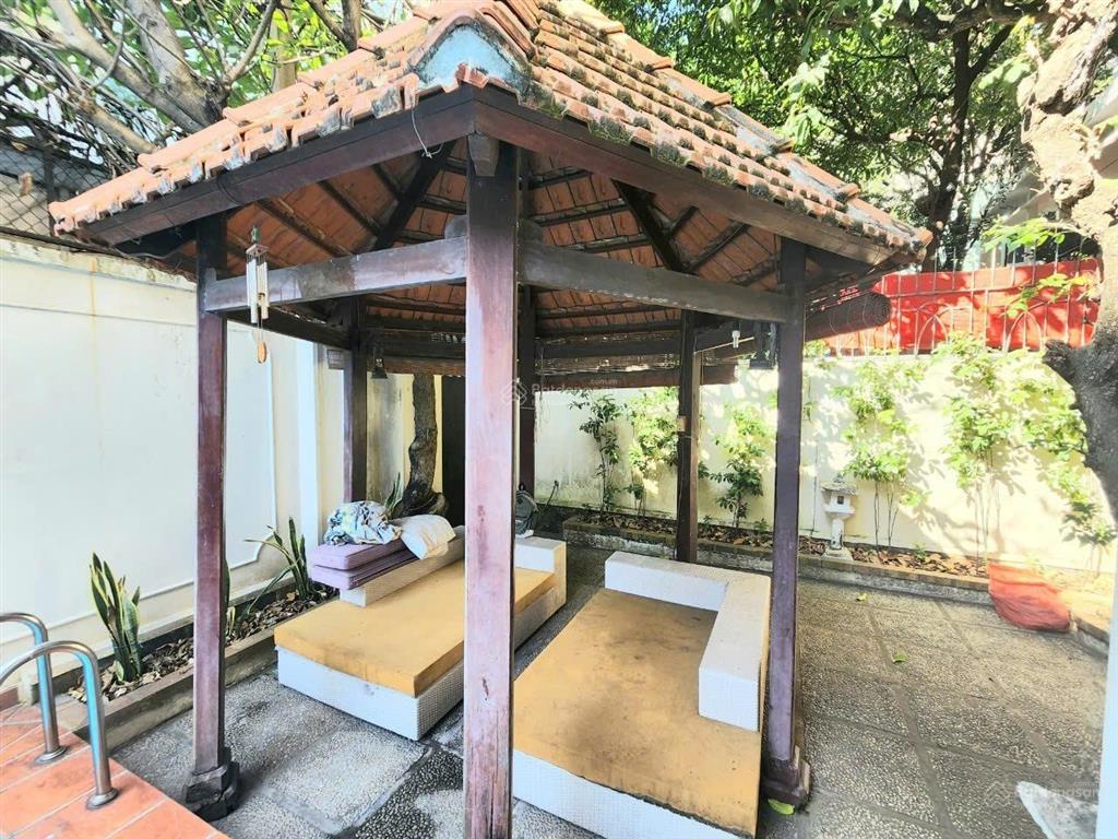 Bán biệt thự kiểu pháp hồ bơi, sân vườn trung tâm quận 3 đường trần quốc thảo sẳn hdt