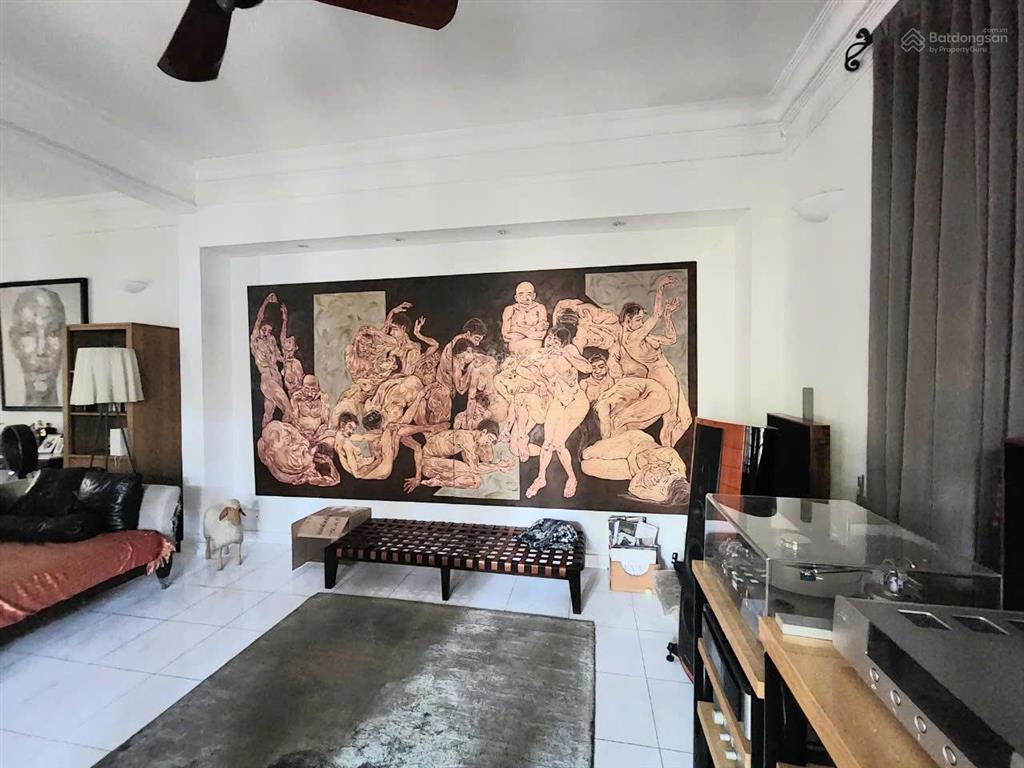 Bán biệt thự kiểu pháp hồ bơi, sân vườn trung tâm quận 3 đường trần quốc thảo sẳn hdt