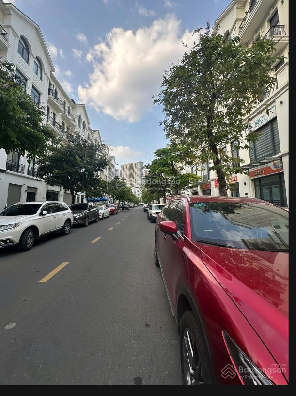 Bán nhà phố vinhomes grand park giá tốt nhất toàn khu  sẵn sổ công chứng ngay