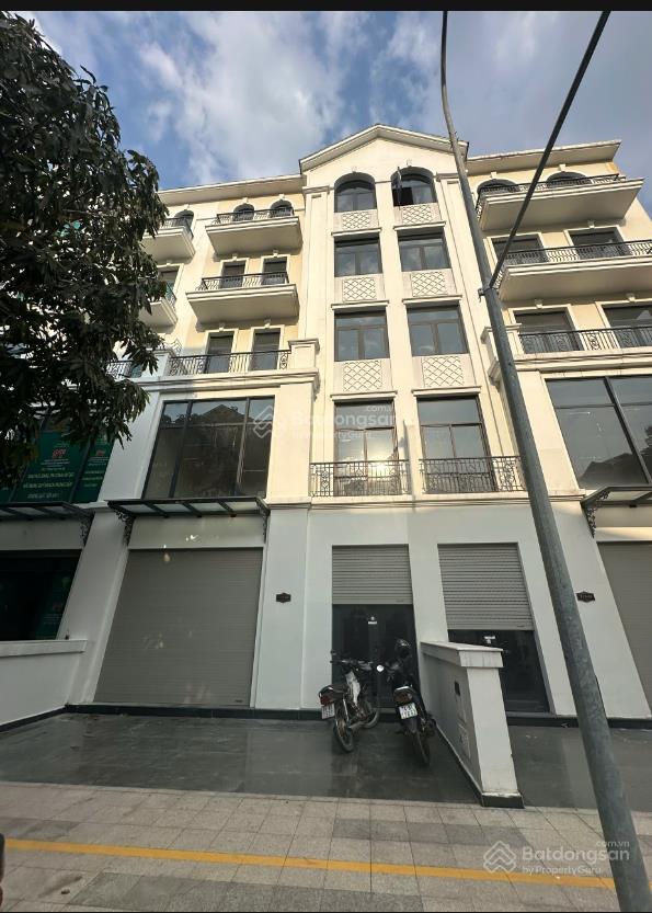 Bán nhà phố vinhomes grand park giá tốt nhất toàn khu  sẵn sổ công chứng ngay