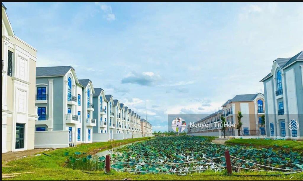 Nhà phố 96m2 mahattan glory đường thông, giá rẻ nhất toàn khu,  e hoá 0929 207 ***