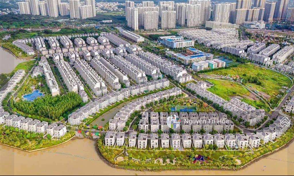 Chính chủ gửi bán căn nhà phố thương mại manhattan 126m2 giá tốt 20t btp,  e hoá 0929 207 ***