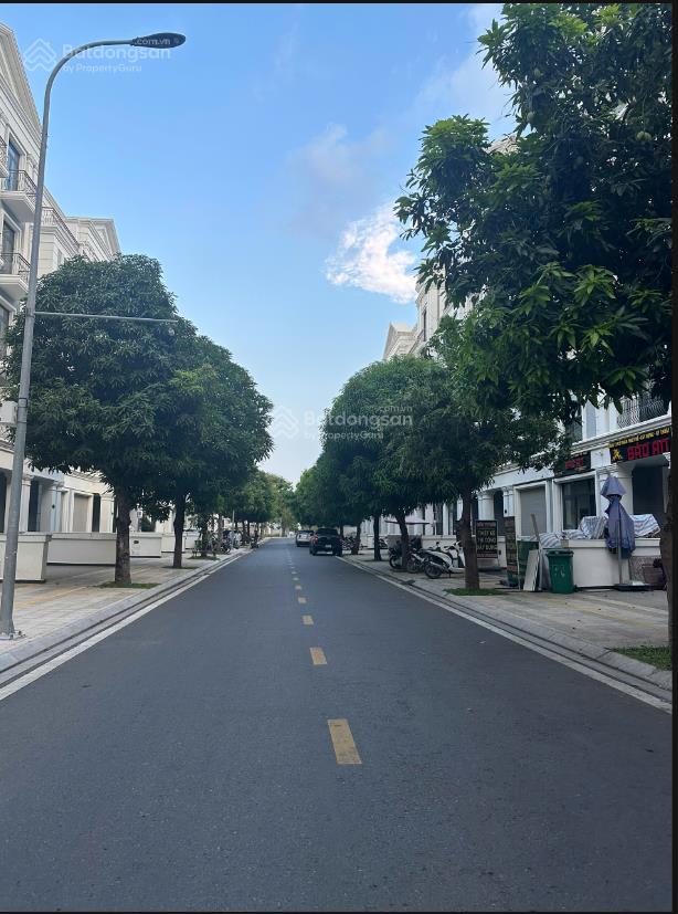 Bán nhà phố 126m2 giá tốt, đường t4  manhattan vinhomes grand park, ngay kề vinschool. có hdt
