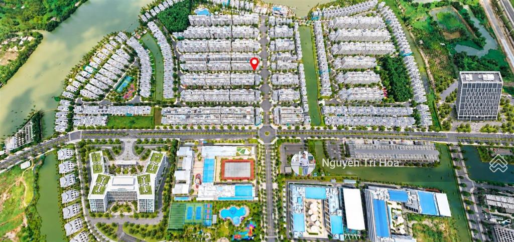 Bán nhà phố vinhomes quận 9 hoàn thiện, sẵn sổ không vay, sẵn dòng tiền thuê 50tr/tháng