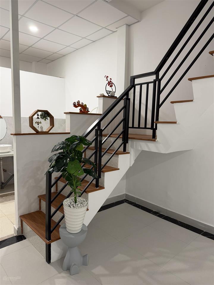 Bình tiên quận 6 56m2 2 tầng hẻm 5m thông nhà mới đẹp vào ở ngay chỉ 5tỷ4 còn tl
