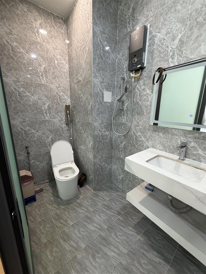 Bà hom q6 1sẹc ngang4.6 35m2 4tầng full nội thất chỉ 5t79 còn tl.