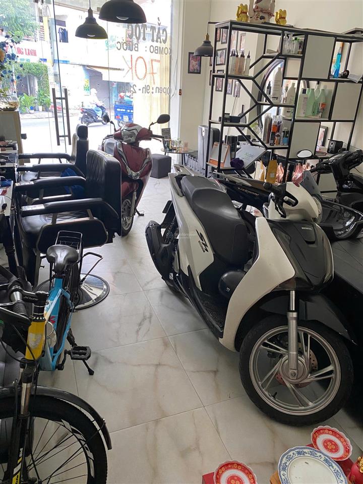Mặt tiền đường nguyễn văn đậu  trệt 5 lầu  thang máy  hđt 40tr/tháng  giá