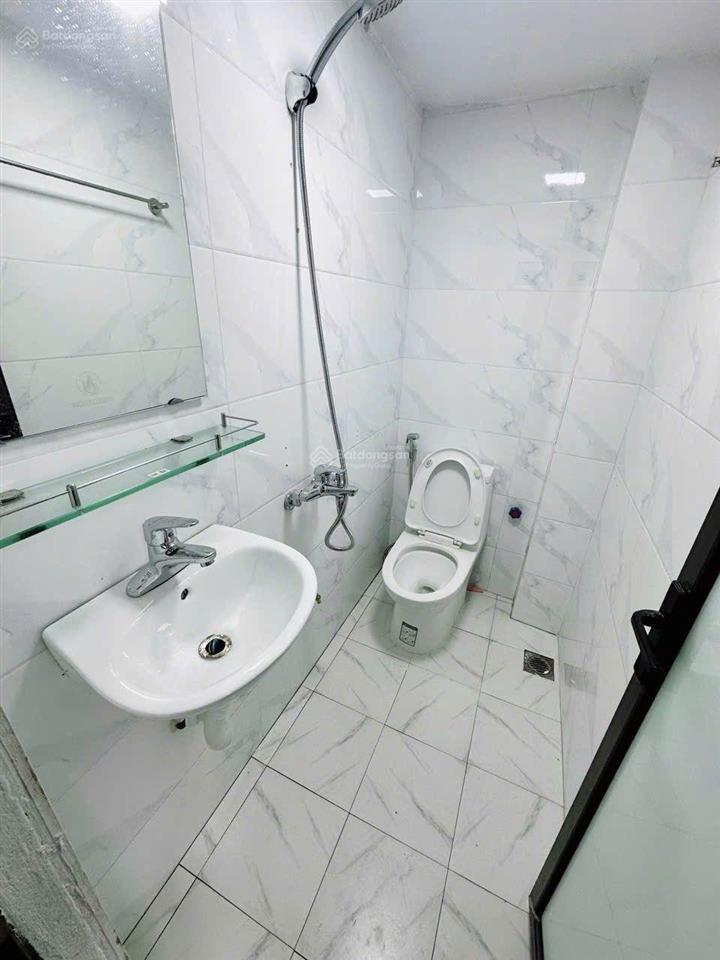 Nhà 5 tầng phố nam dư chỉ nhỉnh 5 tỷ ace phải nhanh chân dt28m2 mt3m nhà 5 tầng khubg cột bê tông