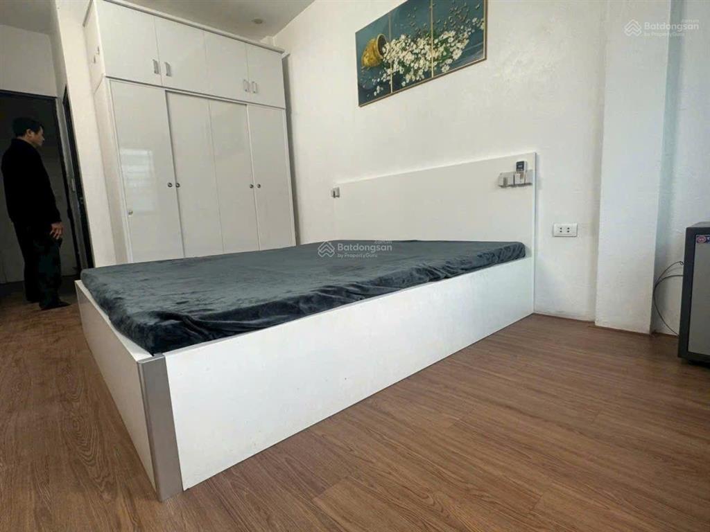 Nhà 5 tầng phố nam dư chỉ nhỉnh 5 tỷ ace phải nhanh chân dt28m2 mt3m nhà 5 tầng khubg cột bê tông