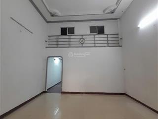 Cho thuê nhà cấp bốn, 1/ gần chợ