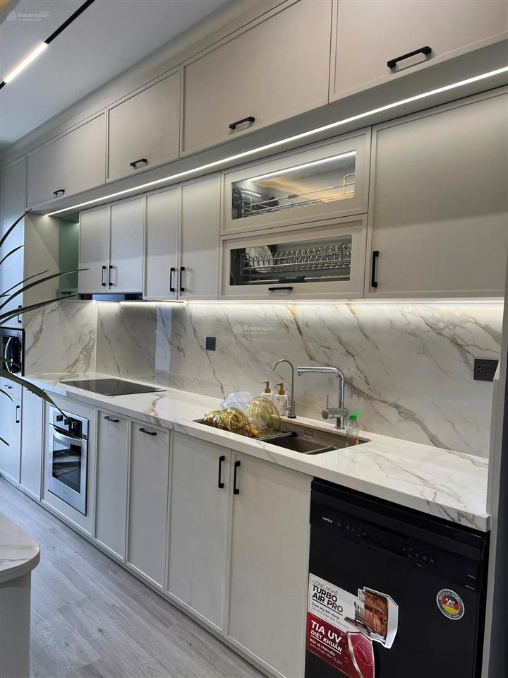 Bán căn hộ 3pn 110m2 tại the sun avenue, giá 11 tỷ vnd