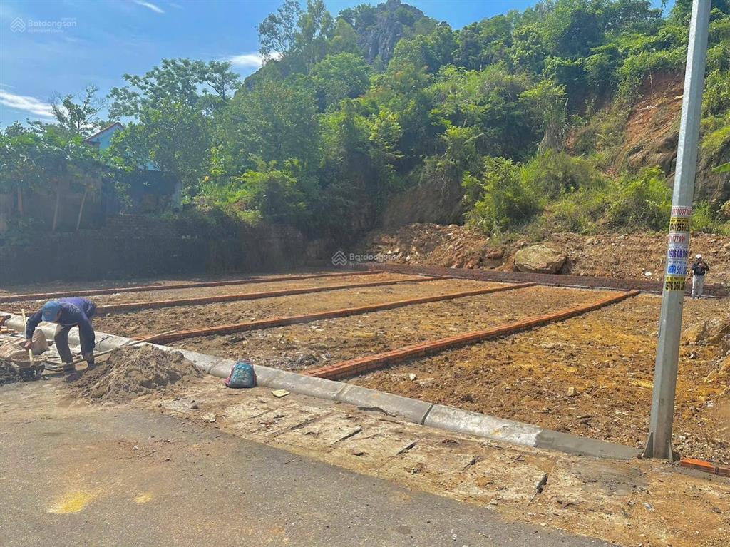 Bán đất mặt đường nhựa 8m tại phường bạch đằng, diện tích 79m, giá cực sốc chỉ 690tr bao bìa