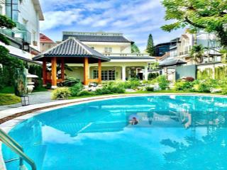 Tin thật ! bán gấp căn biệt thự sân vườn  ngay nguyễn thị định  650m2  full gỗ đổ  giá 39,8 tỷ