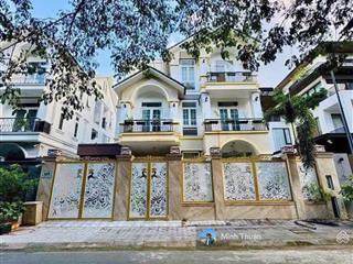 Chủ gửi bán căn nhà đẹp nhất  kdc gia hòa hầm 3 tầng  15 x 20m full nt view cv  giá chỉ 35 tỷ