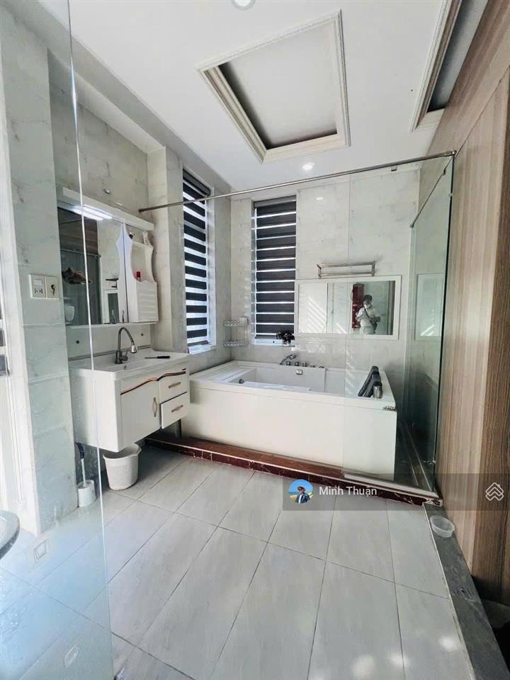 Chủ gửi bán căn nhà đẹp nhất  kdc gia hòa hầm 3 tầng  15 x 20m full nt view cv  giá chỉ 35 tỷ