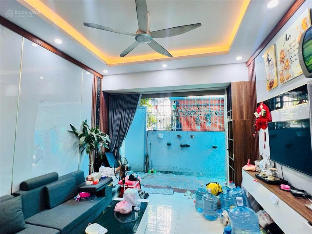 Nhà đẹp cầu diễn ngõ nông 20m ra ô tô sổ nở hậu ở & cho thuê tốt giá hơn 7 tỷ