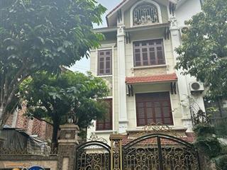 Cắt lỗ 3,5 tỷ bán nhà biệt thự mễ trì dt 130m mt 8m chỉ còn hơn 30 tỷ