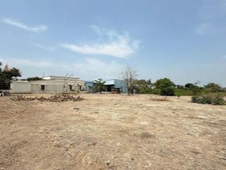 Bán đất nền 1396m2 có 300m2 thổ cư 35x40m