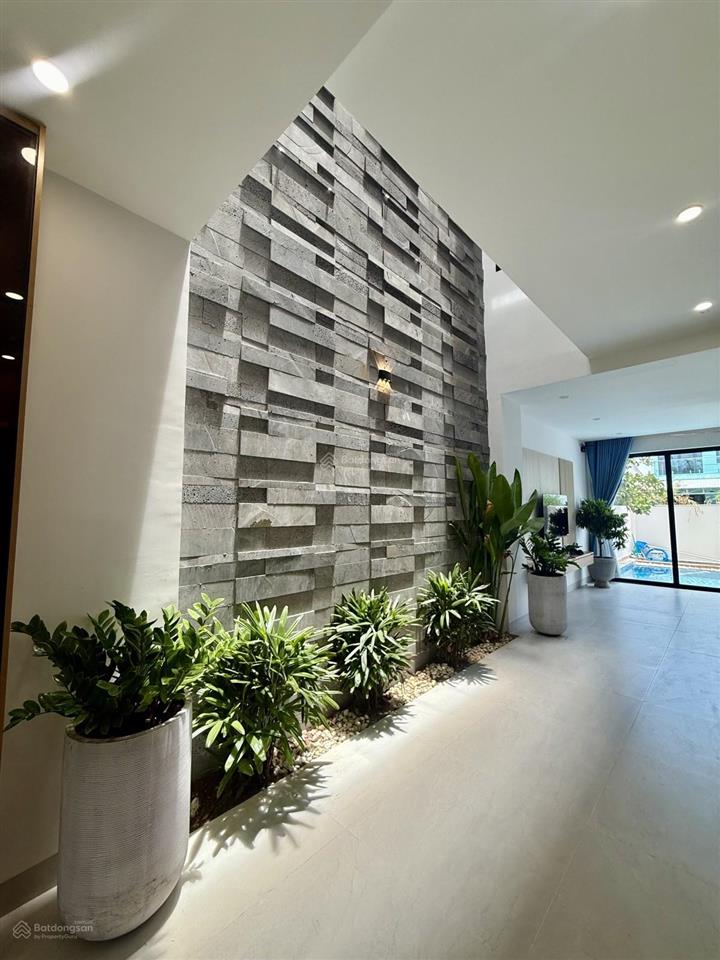 Bán villa mặt tiền lê thánh tông hội an, có hồ bơi, 3pn full nội thất sẵn dòng tiền đỉnh 30tr/th