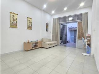 Cần bán nhà gấp chủ nhà định cư  p.2 tân bình  sát mặt tiền gần sân bay