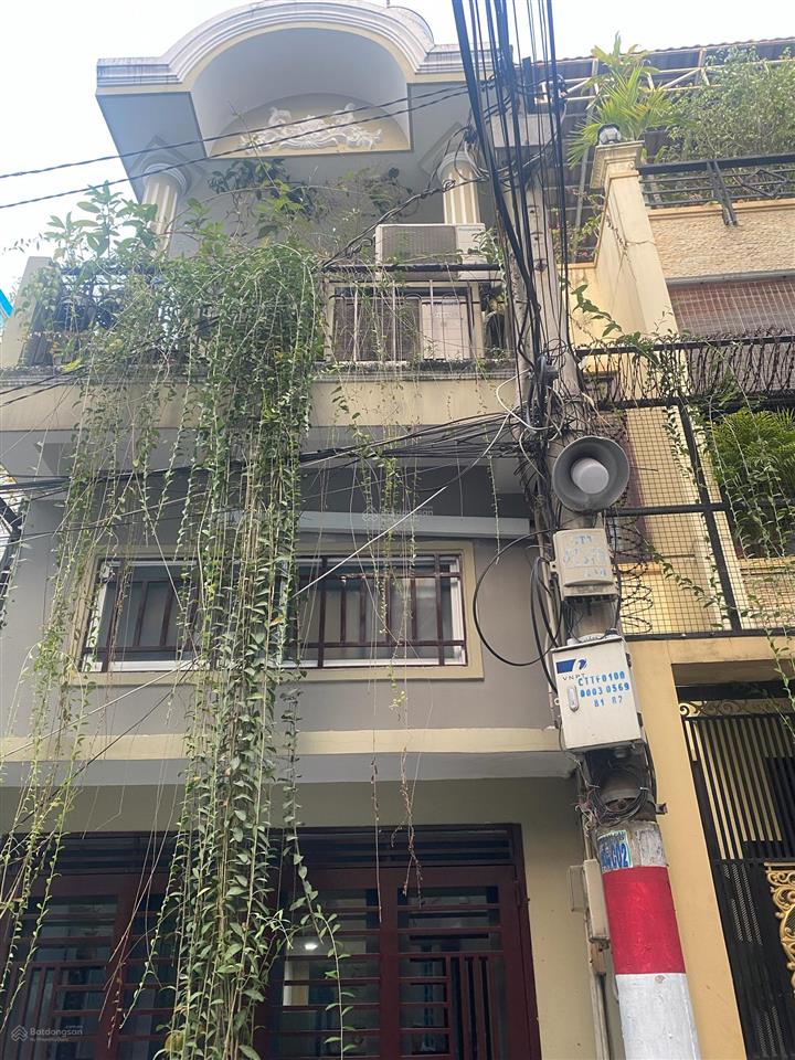 Cần bán nhà gấp  đường phạm văn hai  tân bình giá chỉ /// 5.650tỷ