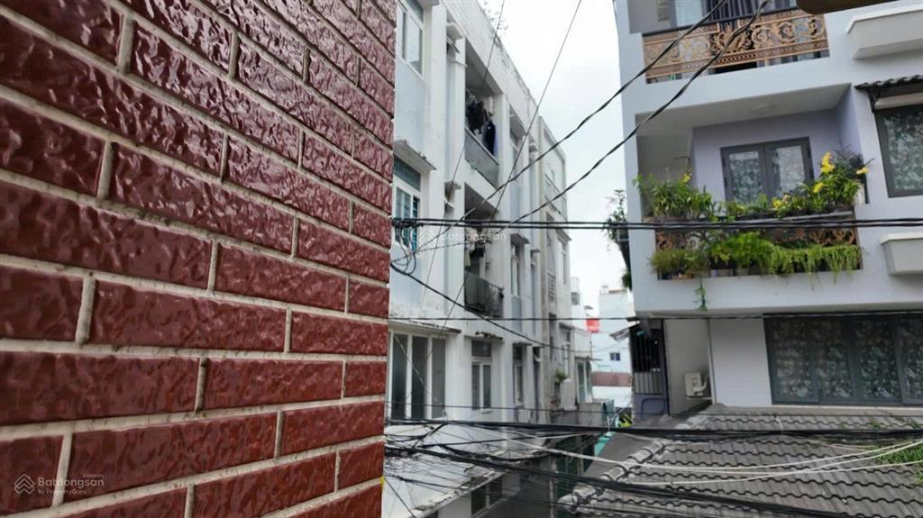 Chủ bán gấp nhà hxh 8m cách mạng tháng 8, q.10  nở hậu, cn 56,1m²  3 tầng  giá 11 tỷ