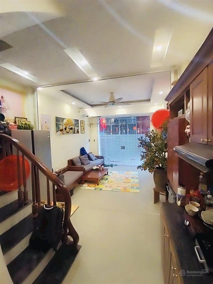 Giá sốc 7.6 tỷ nhà mặt ngõ, thông vòng quanh ,nhà dân xây 4t dt 33m2, mt 3,5m