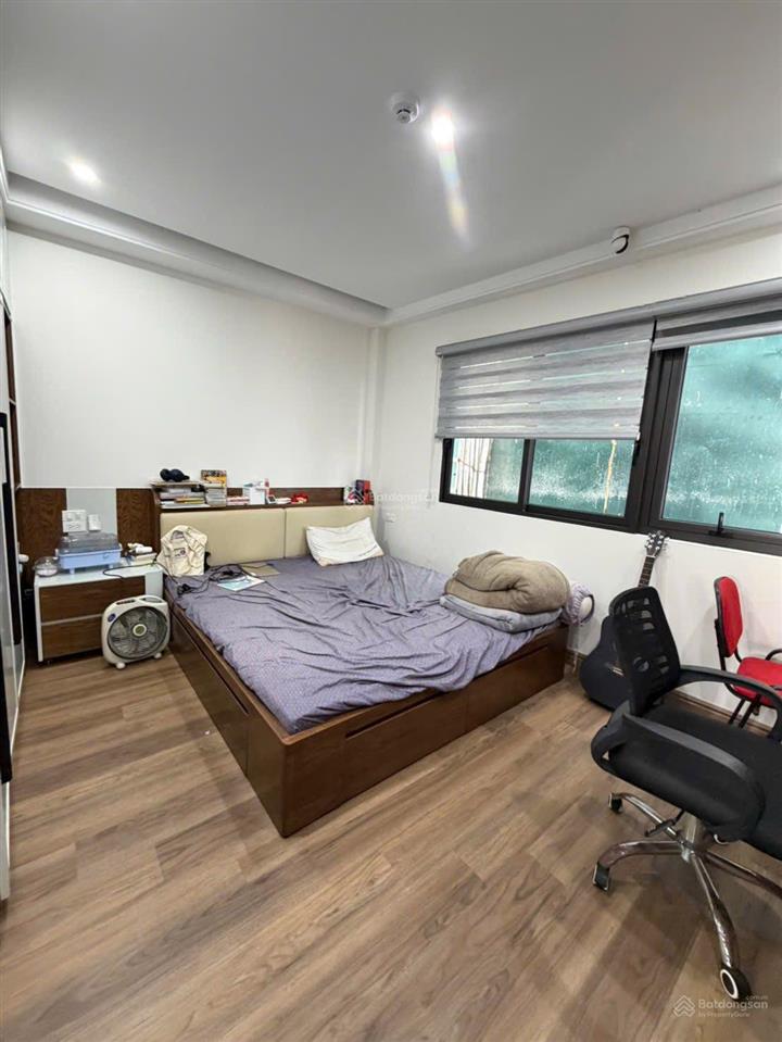 Giảm 300tr còn 7.99 tỷ lô góc 3 gác tránh nửa phút ra vành đai 2.5 5t* 32m2 mt 3.8m nhà mới keng