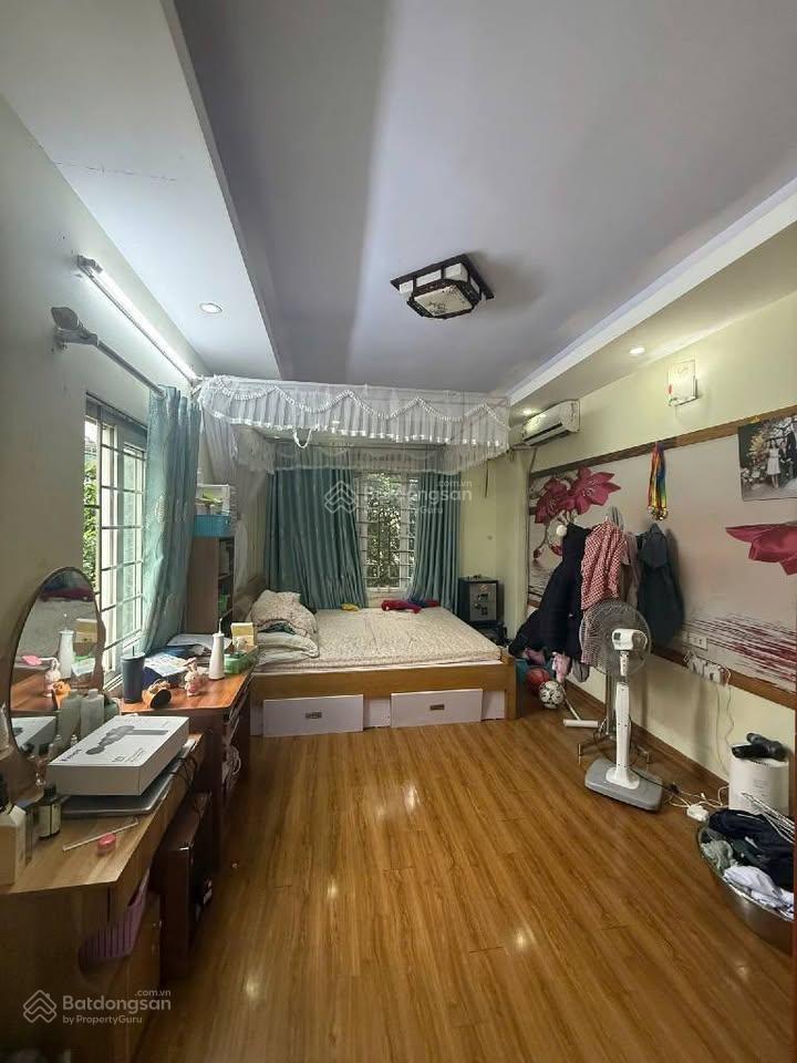 Ngõ ô tô thông tứ phía 5 tầng * dt 39m2 mt 3.3m kd đỉnh chào 9.5 tỷ