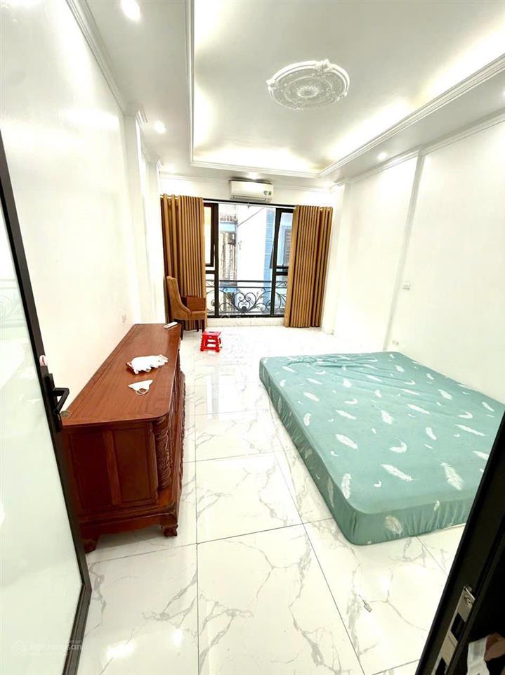 (siêu rẻ) 14tr/tháng nhà riêng định công thượng, vài bước ra ô tô