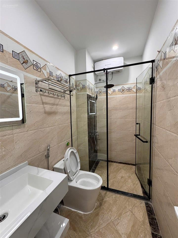 (hiếm chưa đến 6 tỷ) phân lô vài bước ra đường ô tô dt 26m2 * 6 tầng mt 3.3m