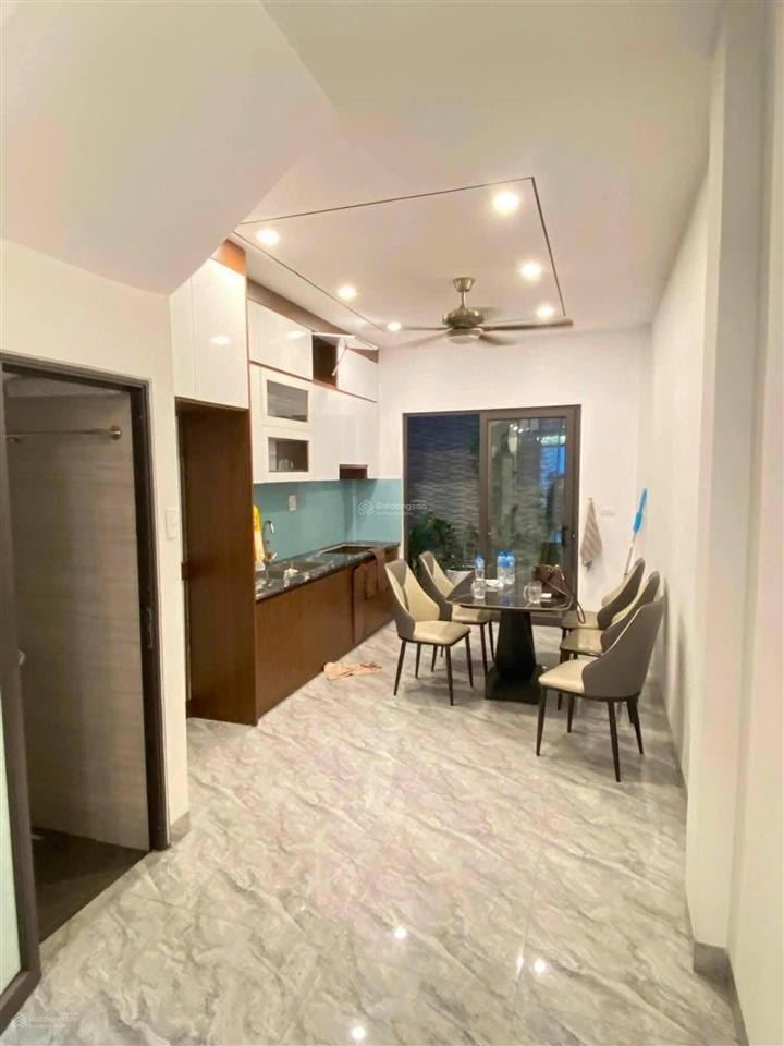 ( 10tr/ tháng ) nhà mới keng 4 tầng * 50m gần ô tô