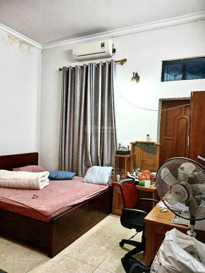 Nhà lô góc 3 gác tránh, ngõ thông mt 4.6m dt 33m2 chào 7.95 tỷ