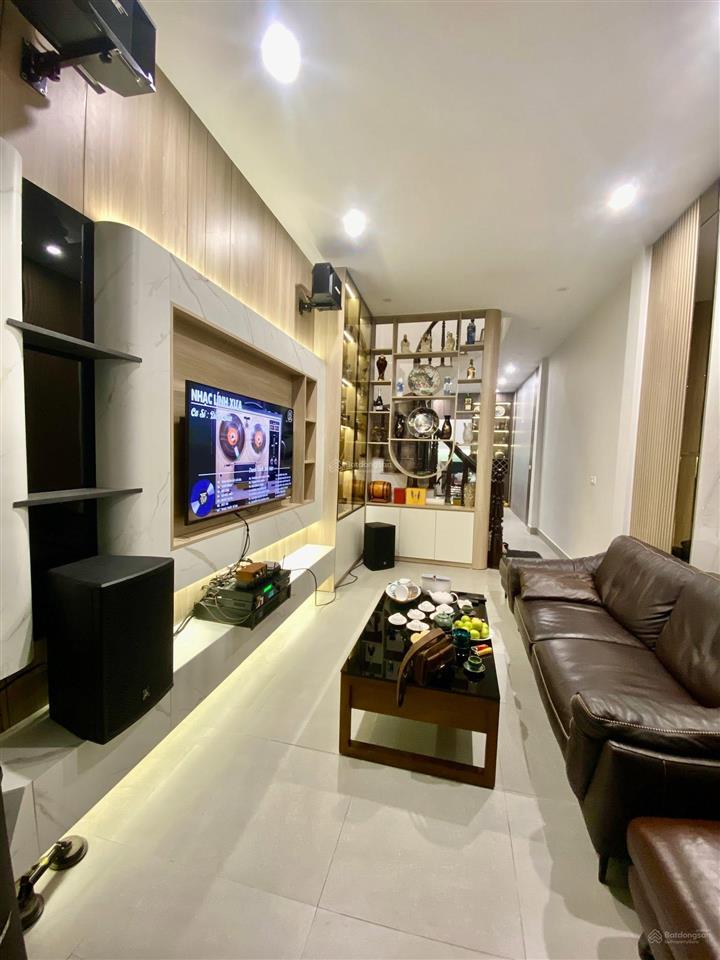 Lô góc mặt phố kd ô tô tránh 6 tầng thang máy vỉa hè rộng dt 48m2 mt 4m 18,8 tỷ