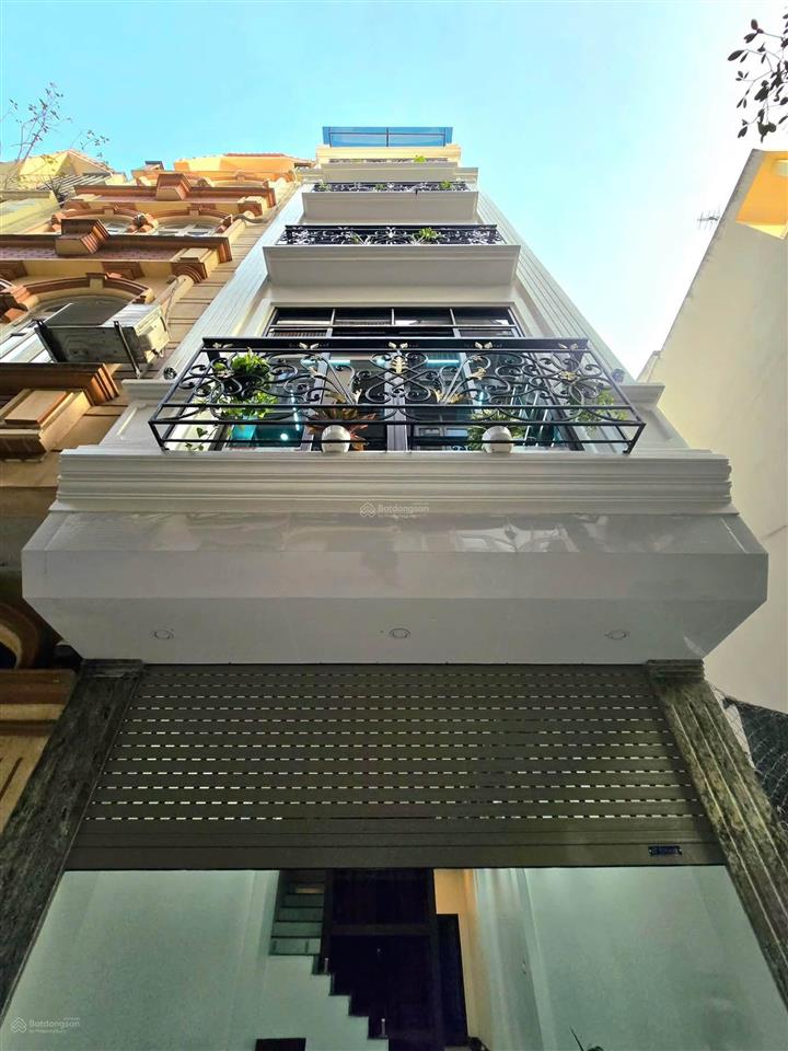 8,9 tỷ ngõ thông 7 tầng thang máy mới keng dt 39m2 mt 5,7m2