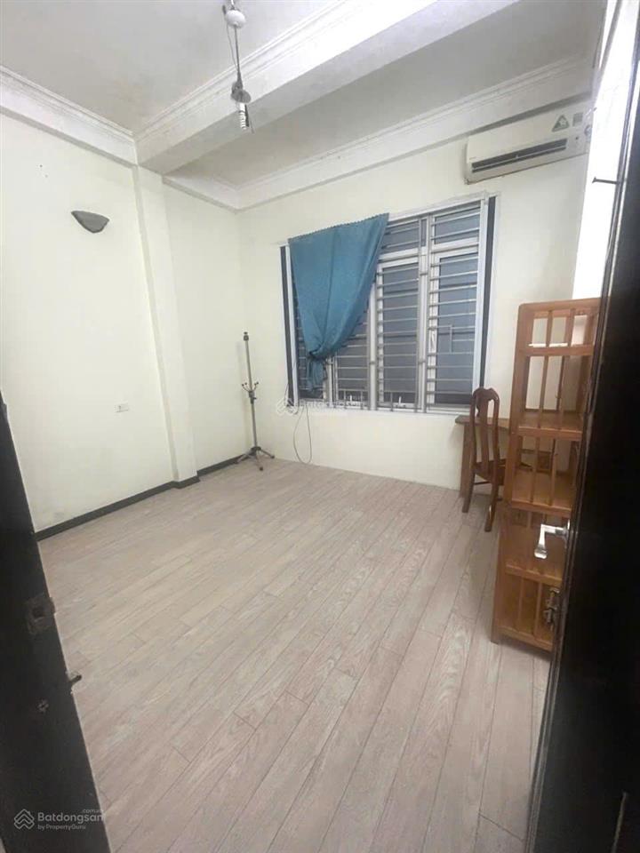 9,5 triệu/tháng ngõ 3 gác vài bước ra ô tô 3pn dt33m2 đội cấn ba đình