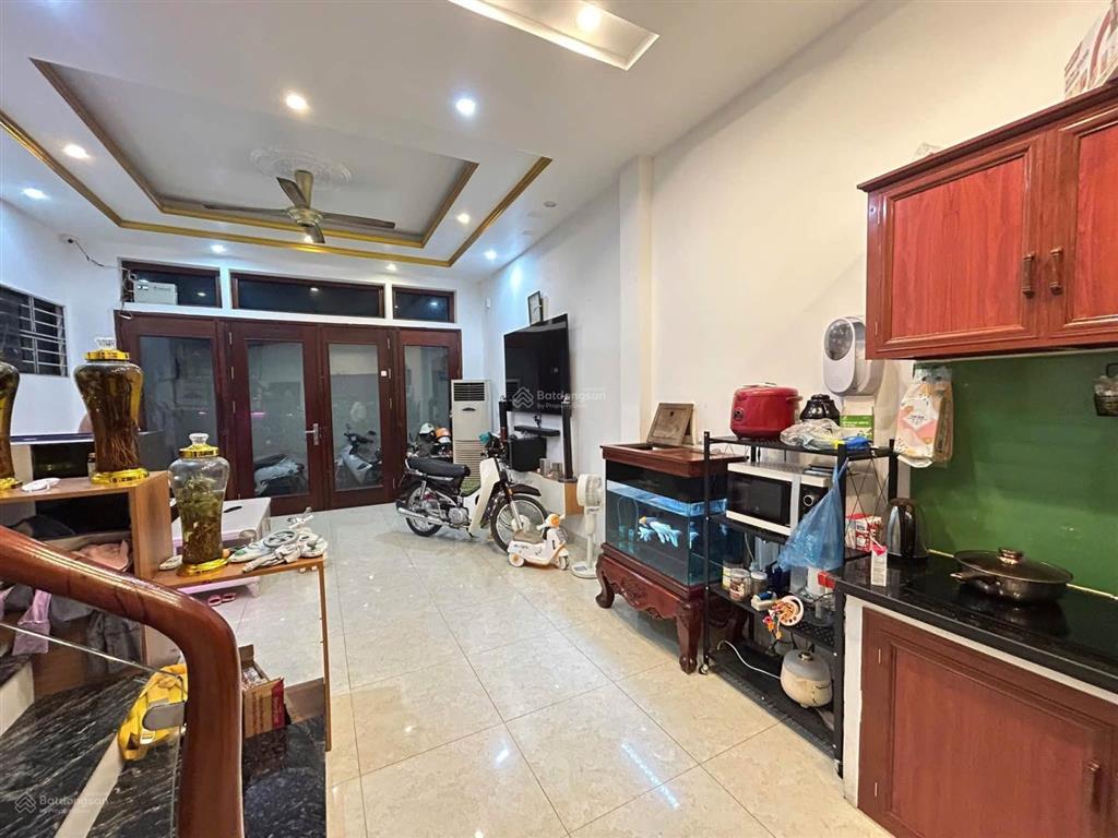 Vài bước ra phố, 2 thoáng 5 tầng * dt 45m2 ô chờ thang máy chào 8 tỷ