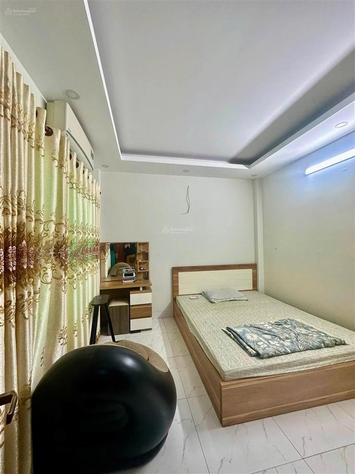 11tr/tháng đường oto 4 tầng 4pn 48m2 nhà đẹp, đủ nội thất ngọc hồi, thanh trì