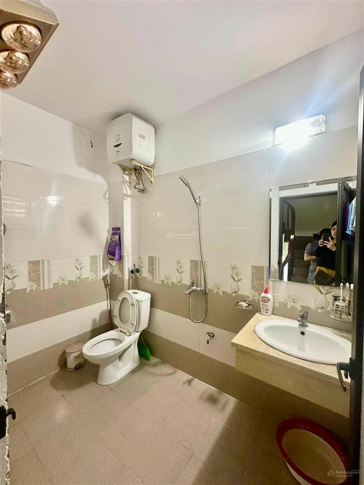 11tr/tháng đường oto 4 tầng 4pn 48m2 nhà đẹp, đủ nội thất ngọc hồi, thanh trì