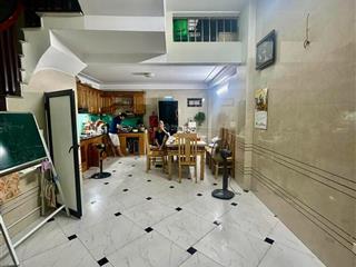 11tr/tháng đường oto 4 tầng 4pn 48m2 nhà đẹp, đủ nội thất ngọc hồi, thanh trì
