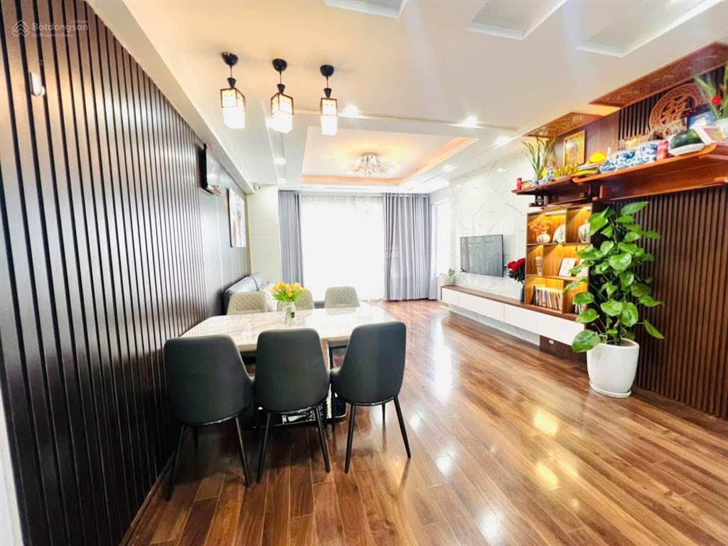 Ô tô qua cửa 10m ra mp nhà mới keng 6 tầng * dt 36m2 kd đỉnh 10,9 tỷ