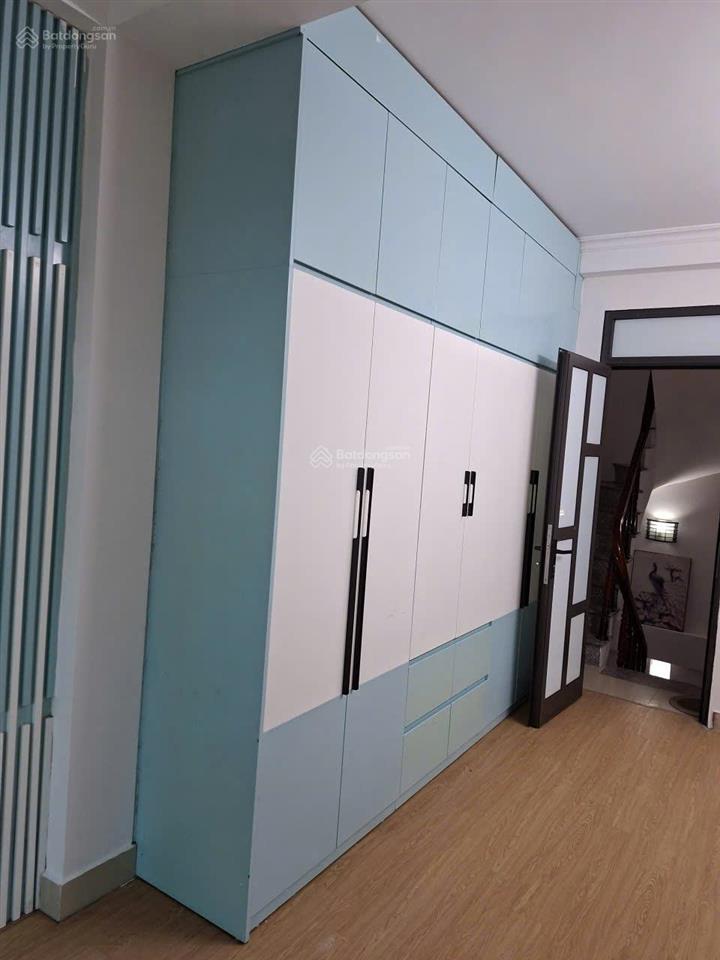 10tr/tháng 3pn ngõ 3 gác nội thất đầu đủ vĩnh hưng hm