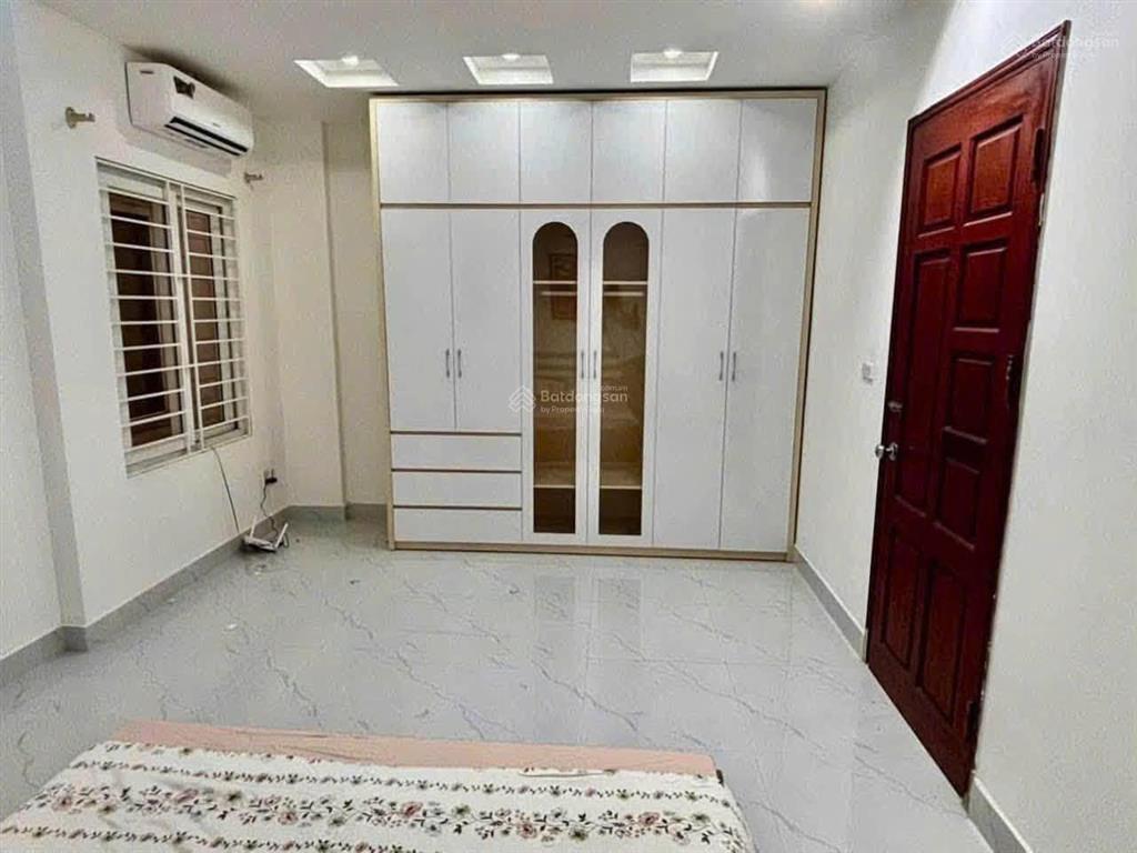 17tr/tháng ngõ ô tô dt 45m2*4t full nội thất 4pn khuất duy tiến, thanh xuân