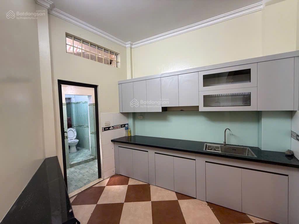 ( 9tr/tháng ) ngõ 3 gác 4 tầng * 32m2 nhà mới tinh, full nội thất tam trinh , hoàng mai