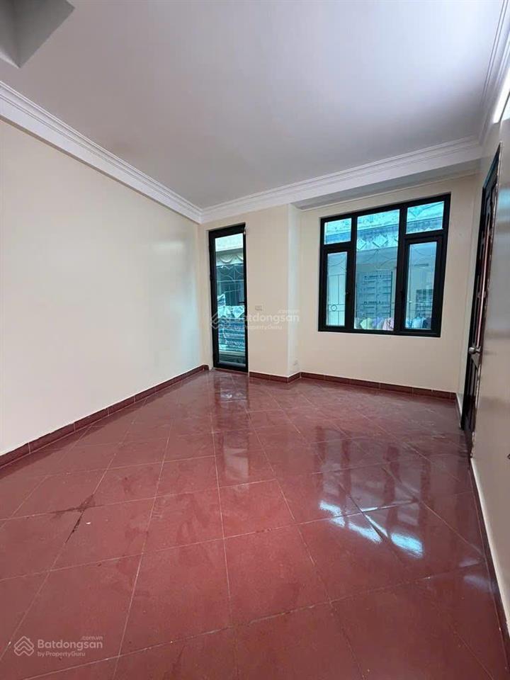 ( 9tr/tháng ) ngõ 3 gác 4 tầng * 32m2 nhà mới tinh, full nội thất tam trinh , hoàng mai
